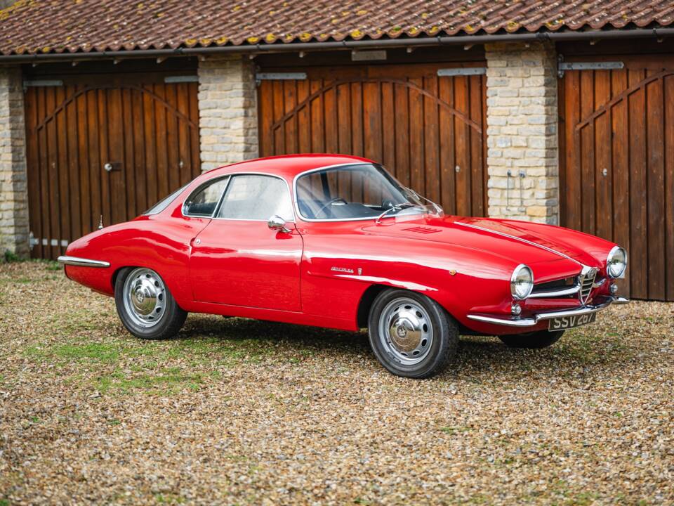 Immagine 46/50 di Alfa Romeo Giulia Sprint Speciale (1964)
