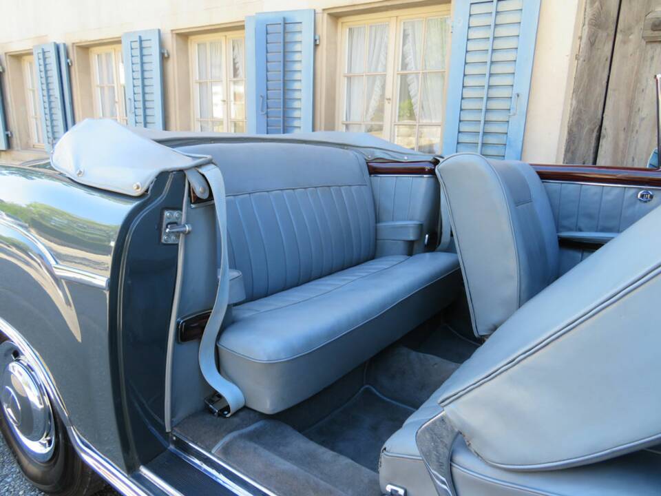Bild 12/25 von Mercedes-Benz 220 S Cabriolet (1957)