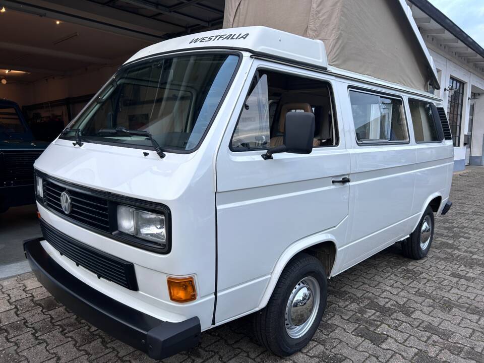 Image 9/34 de Volkswagen T3 Multivan 1.6 TD (1990)