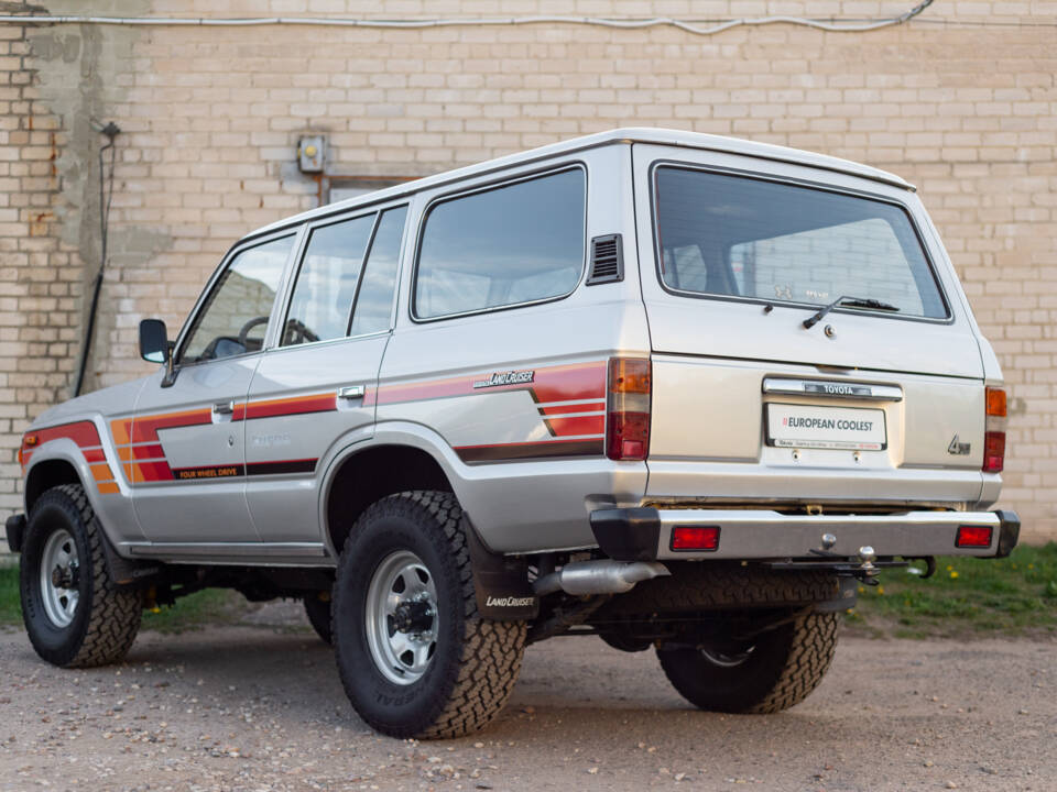 Image 43/100 of Toyota Land Cruiser HJ61 GX (1987)