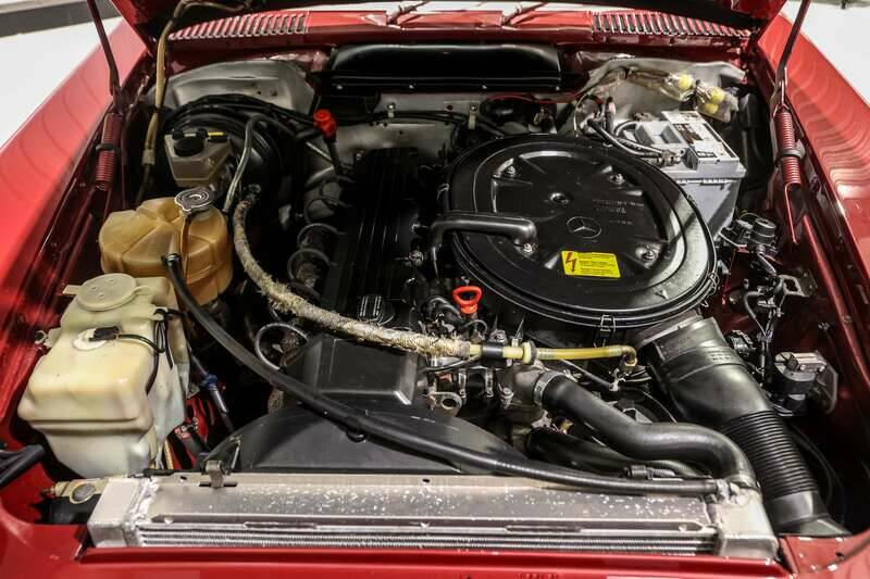 Image 21/35 of Mercedes-Benz 300 SL (1989)