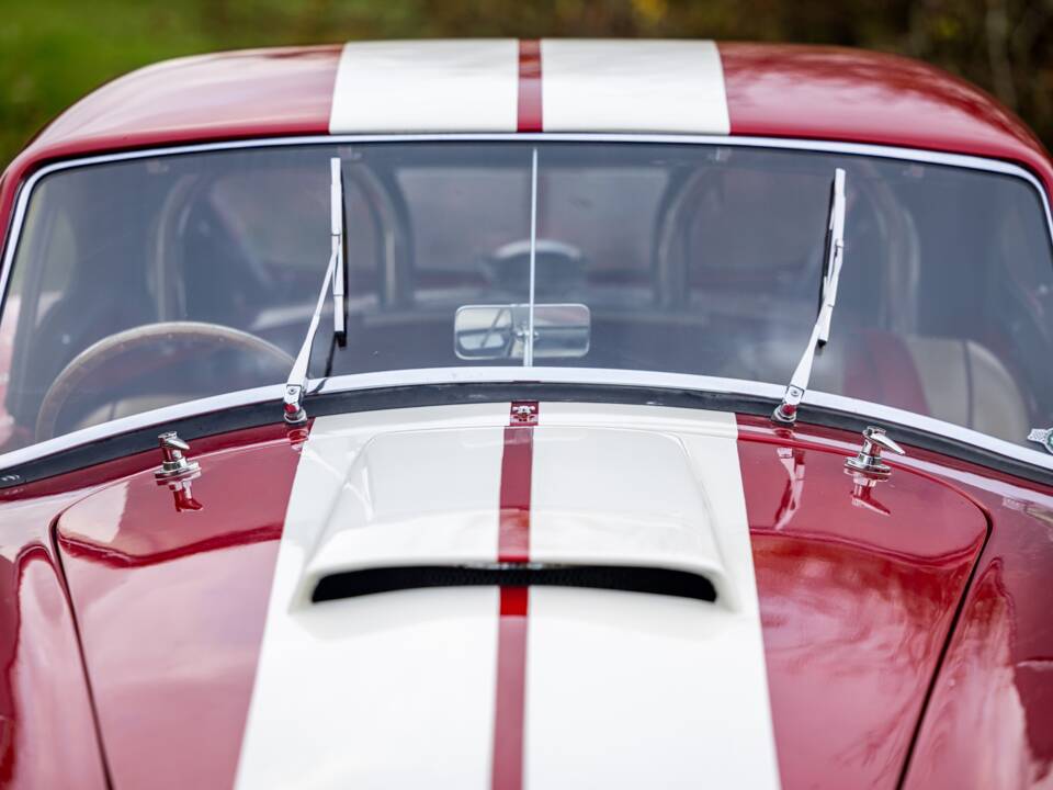 Afbeelding 33/50 van AC Cobra 289 (2000)