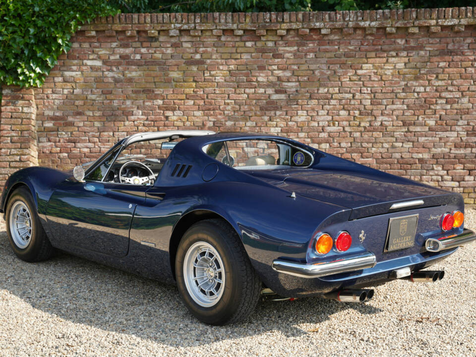 Bild 2/50 von Ferrari Dino 246 GTS (1972)