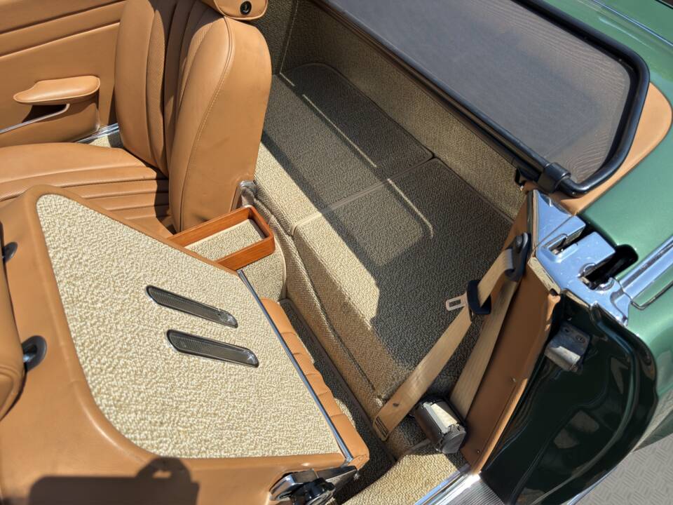 Imagen 12/31 de Mercedes-Benz 280 SL (1970)