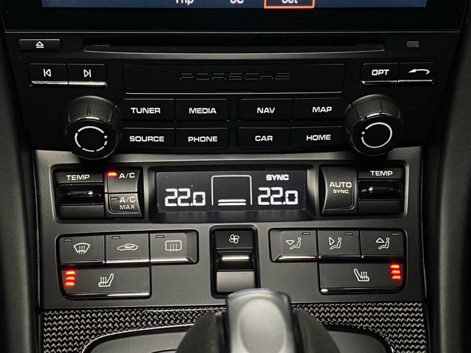 Imagen 10/12 de Porsche 911 GT2 RS (2018)