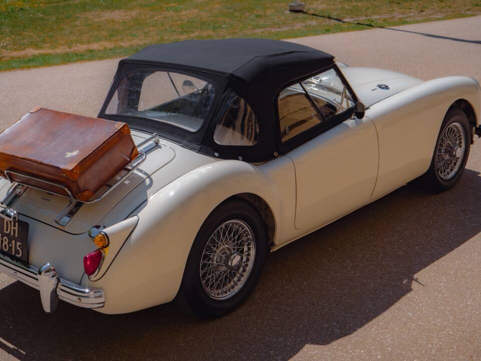 Bild 19/53 von MG MGA Twin Cam (1958)
