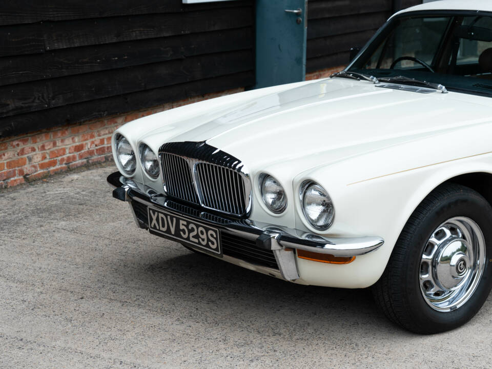 Immagine 16/50 di Daimler Sovereign 4.2 (1978)