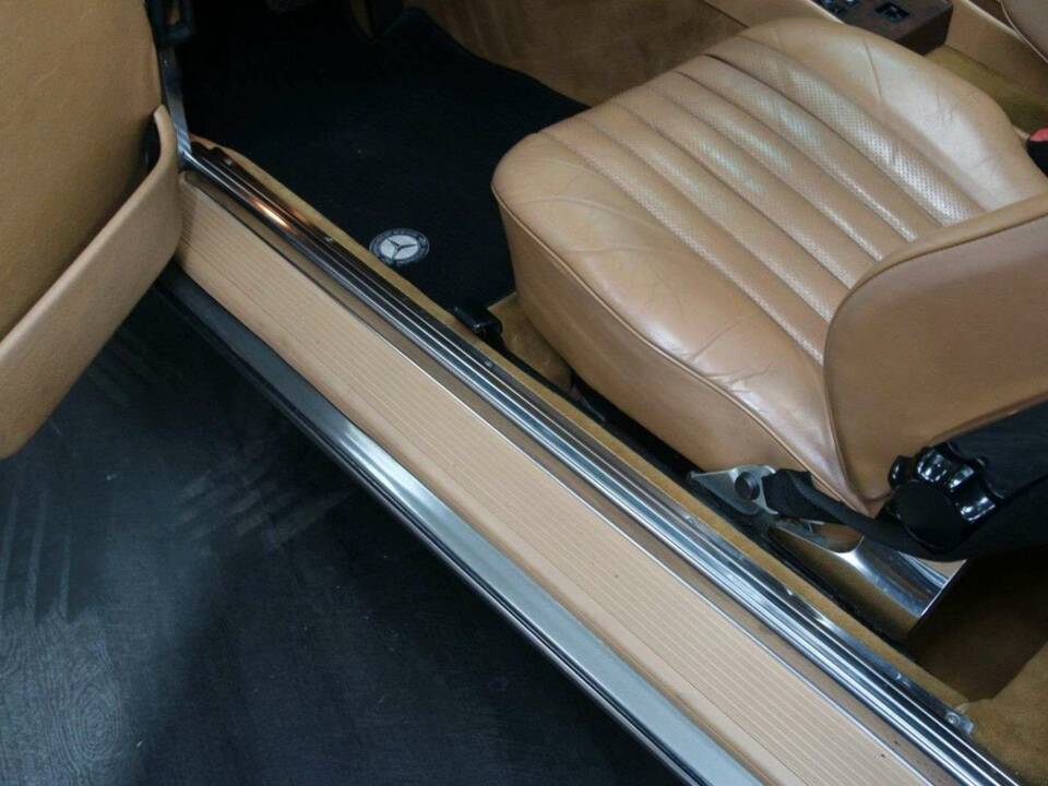 Image 10/50 de Mercedes-Benz 420 SL (1987)