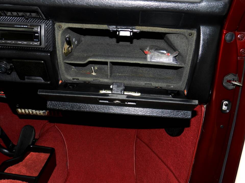 Imagen 15/63 de Volkswagen Käfer 1303 LS (1978)