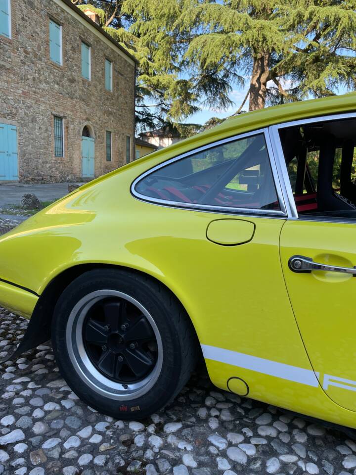 Bild 10/32 von Porsche 911 2.4 S &quot;Ölklappe&quot; (1972)