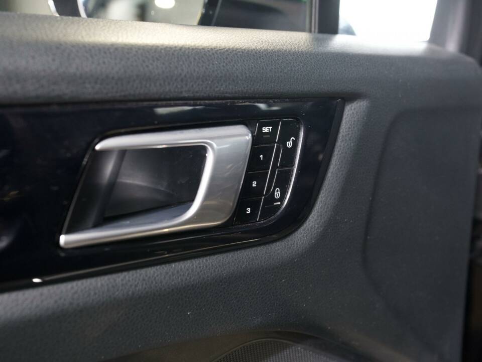 Bild 14/17 von Porsche Cayenne E-Hybrid (2018)