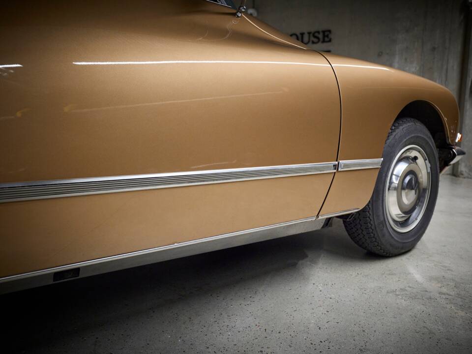 Image 40/99 of Citroën DS 23 Injection (1973)