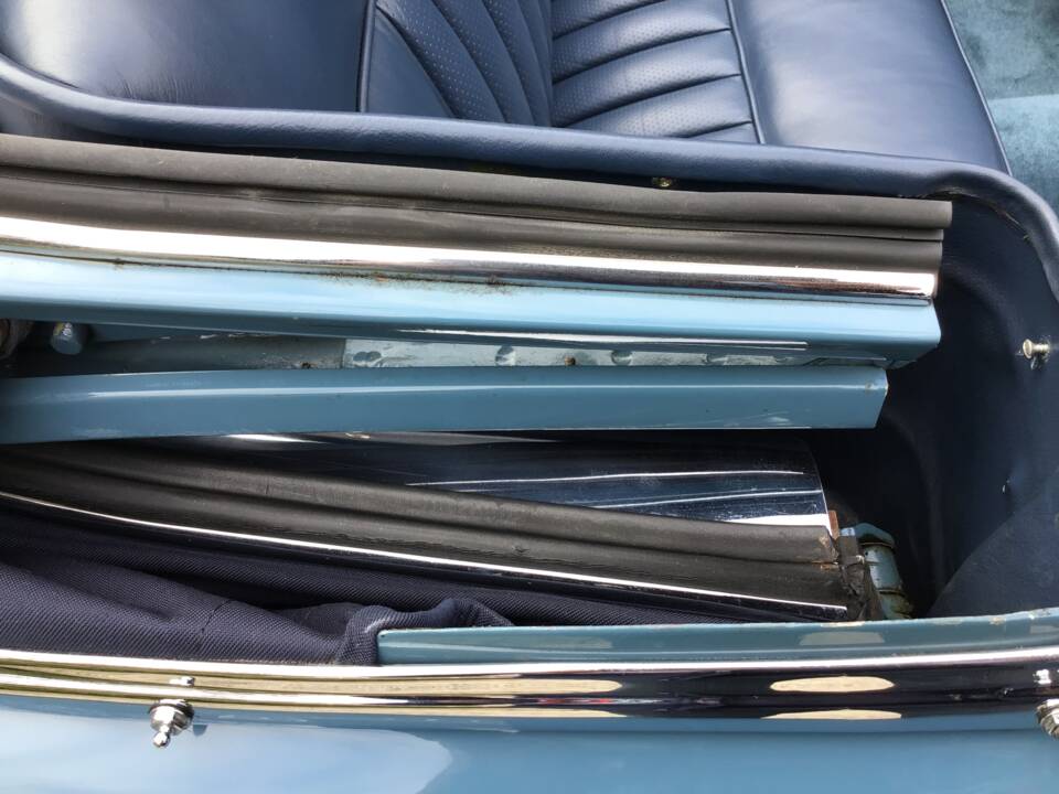 Image 22/32 of Mercedes-Benz 220 S Cabriolet (1958)