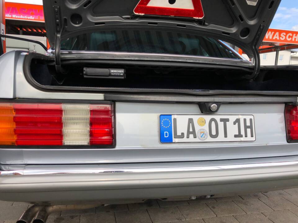 Afbeelding 7/15 van Mercedes-Benz 500 SEL (1983)