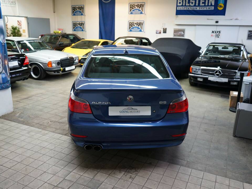 Image 11/45 of ALPINA B5 (2005)