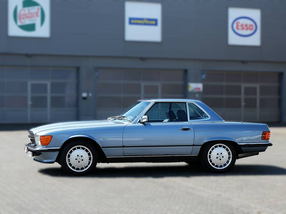 Image 14/57 of Mercedes-Benz 560 SL (1987)