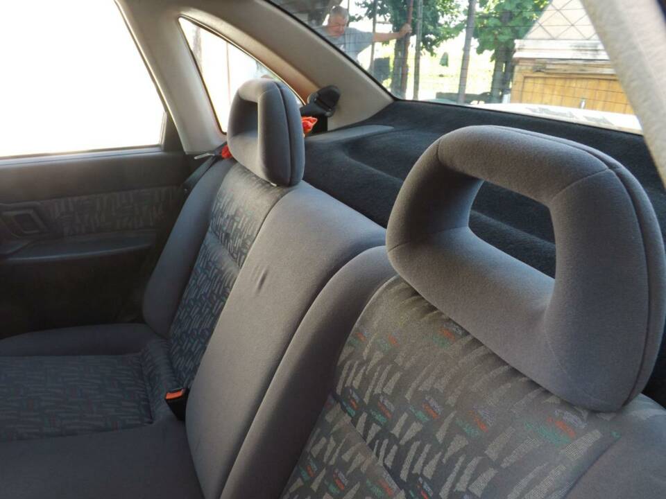Image 27/50 of SEAT Cordoba 1.6i (1994)