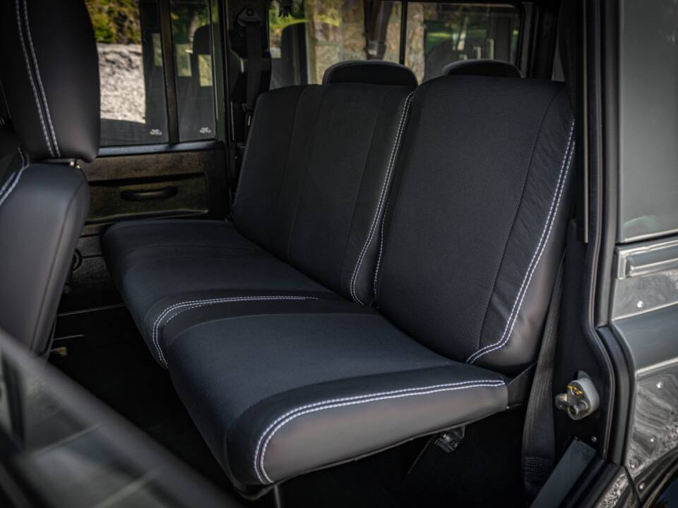 Image 30/67 of Land Rover Defender 110 Turbo Diesel (1999)