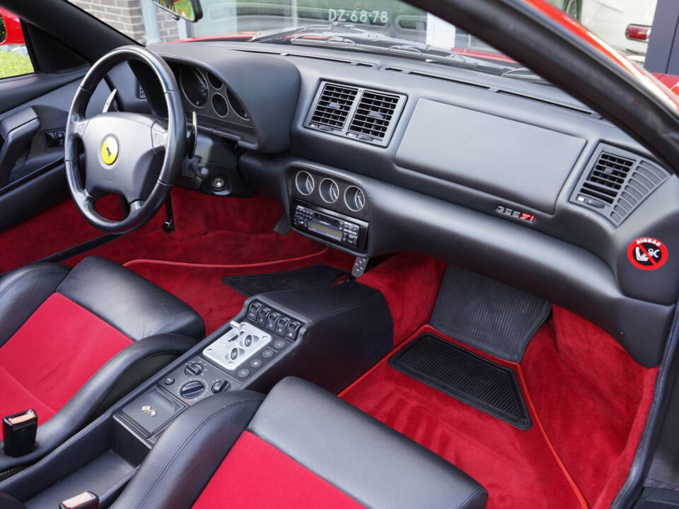 Imagen 17/50 de Ferrari F 355 F1 GTS (1998)