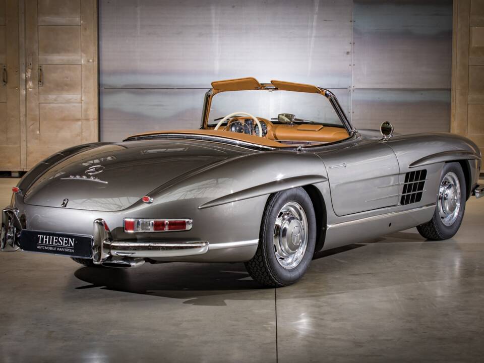 Image 5/22 de Mercedes-Benz 300 SL Roadster (1961)