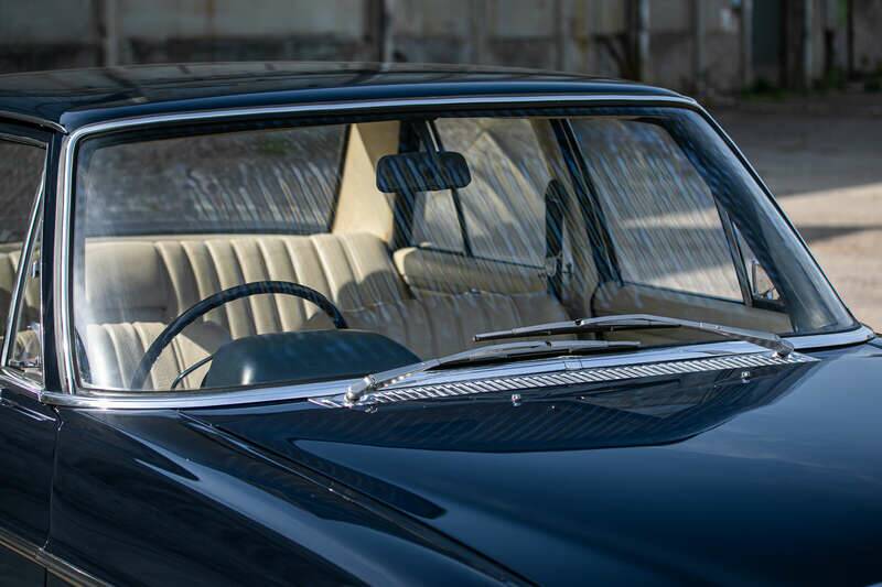 Image 32/50 of Mercedes-Benz 250 (1972)