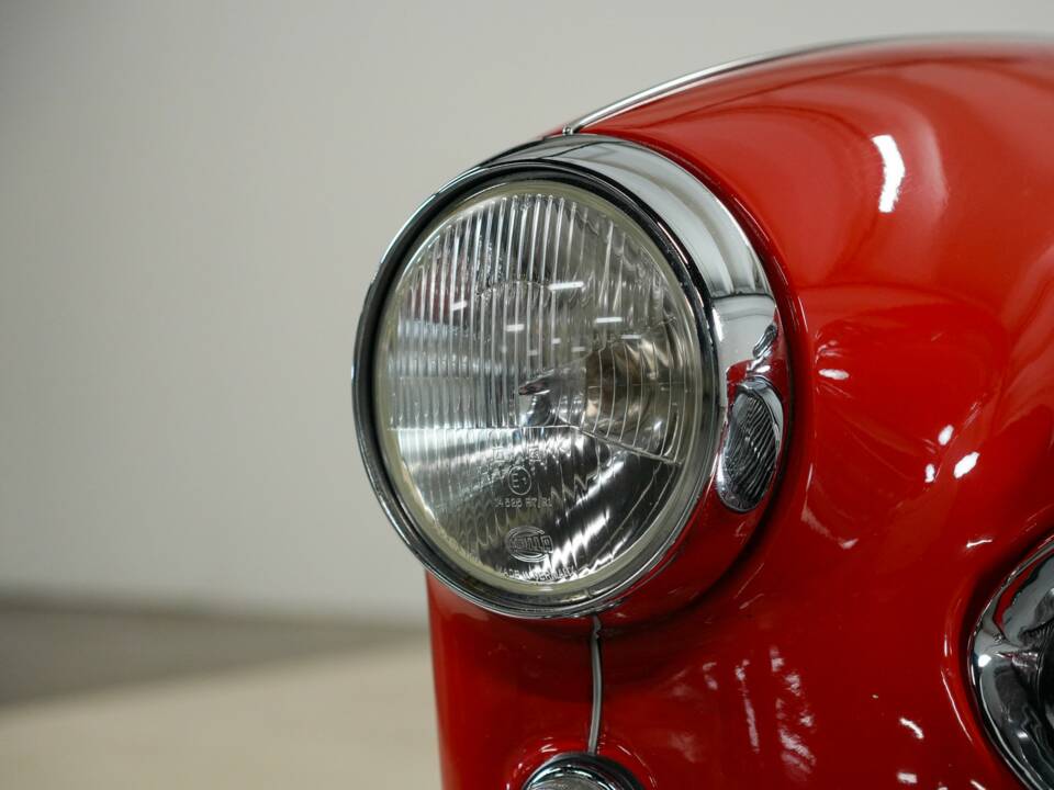 Image 39/50 of Austin-Healey 3000 Mk II (BJ7) (1964)