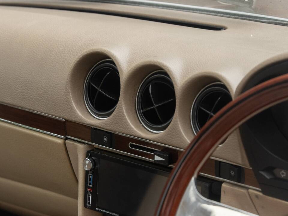 Bild 26/50 von Mercedes-Benz 350 SL (1979)