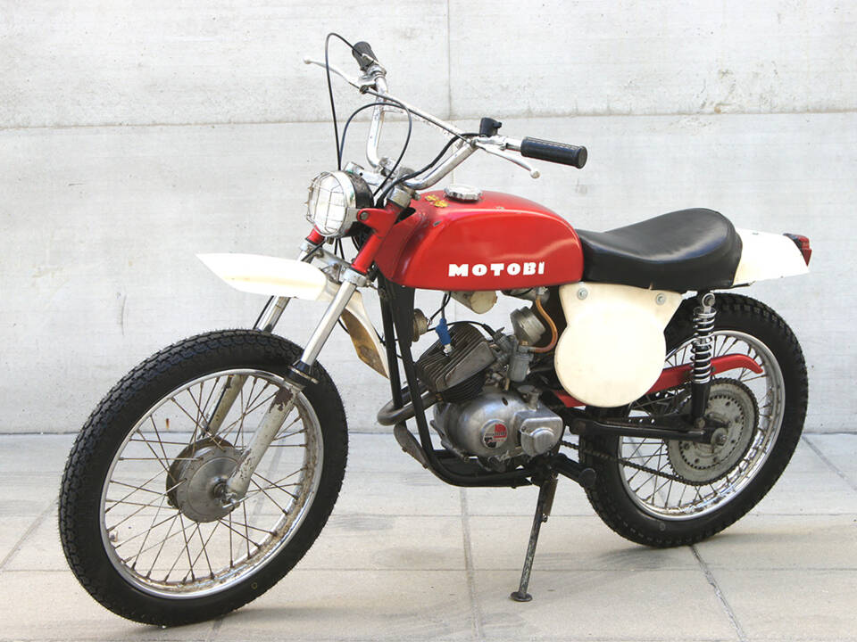 Image 4/13 of Motobi DUMMY (1971)