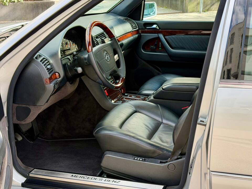 Bild 17/46 von Mercedes-Benz S 600 lang (1996)