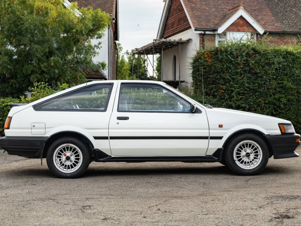 Bild 2/37 von Toyota Corolla GT (1986)