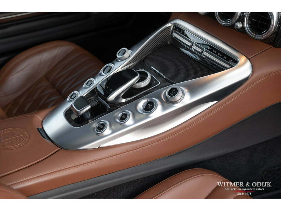 Image 11/43 of Mercedes-Benz C 63 S AMG (2015)