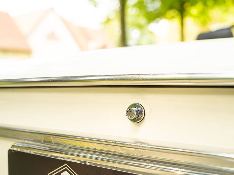 Immagine 33/76 di BMW 2000 (1971)