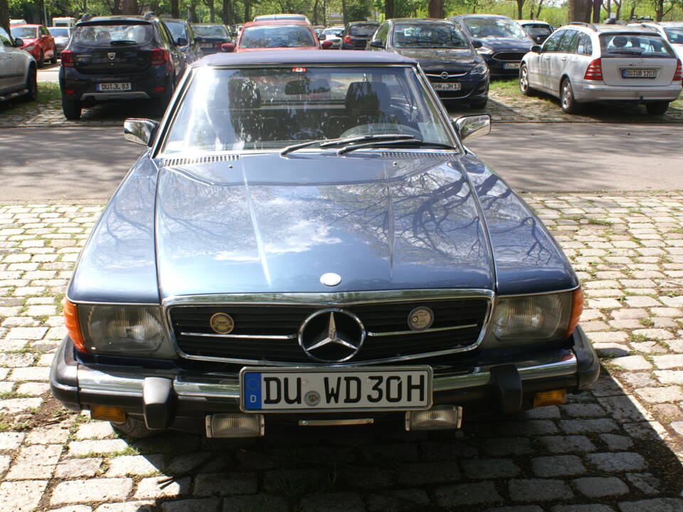 Imagen 1/9 de Mercedes-Benz 380 SL (1983)