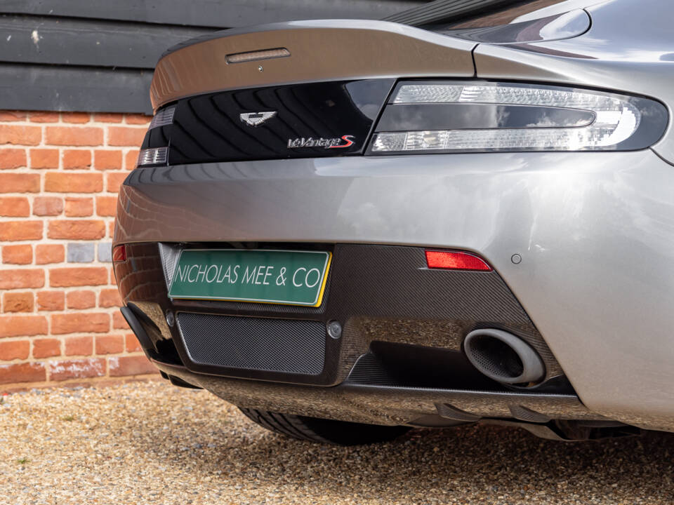Image 51/71 de Aston Martin V12 Vantage S (2015)