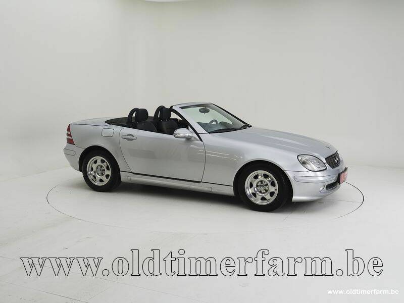 Imagen 3/15 de Mercedes-Benz SLK 200 Kompressor (2001)