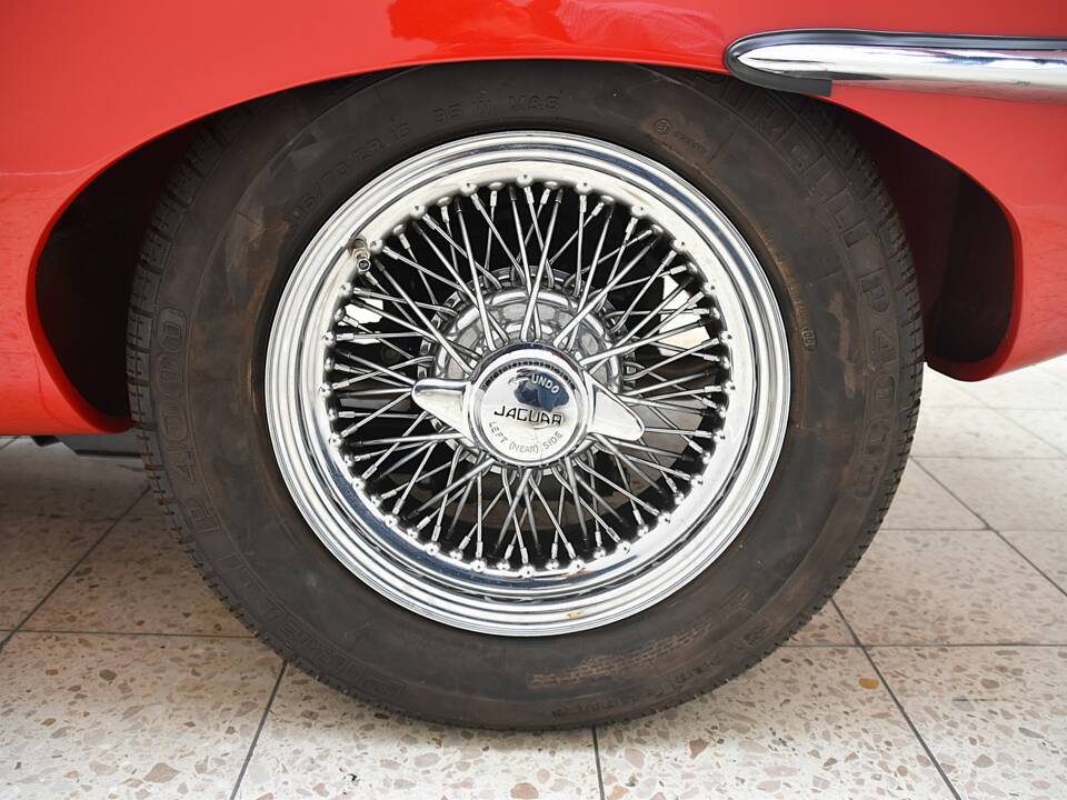 Bild 30/30 von Jaguar E-Type 4.2 (1966)