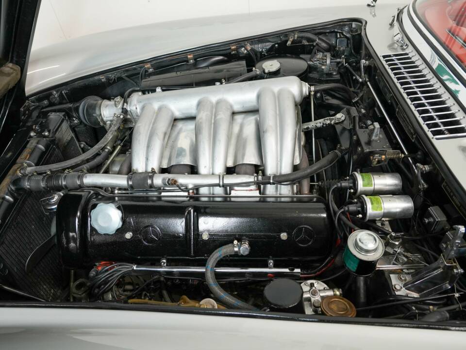 Image 5/50 of Mercedes-Benz 300 SL Roadster (1958)