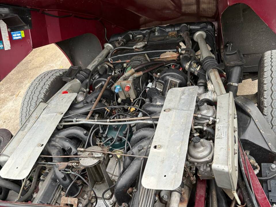 Afbeelding 23/25 van Jaguar E-Type V12 (2+2) (1972)
