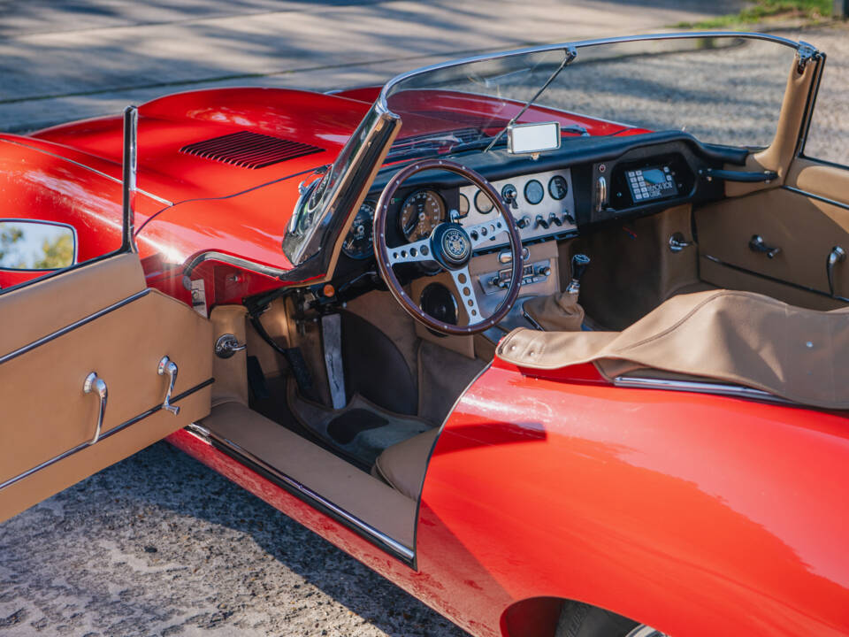 Imagen 15/30 de Jaguar E-Type 3.8 (1963)