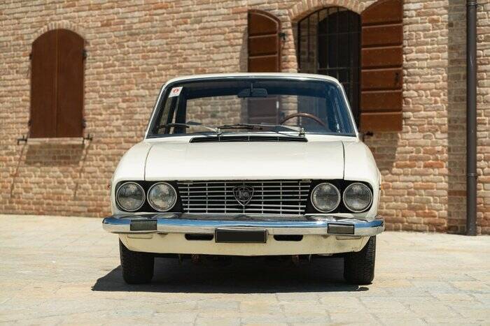 Image 4/7 de Lancia 2000 Coupe (1970)