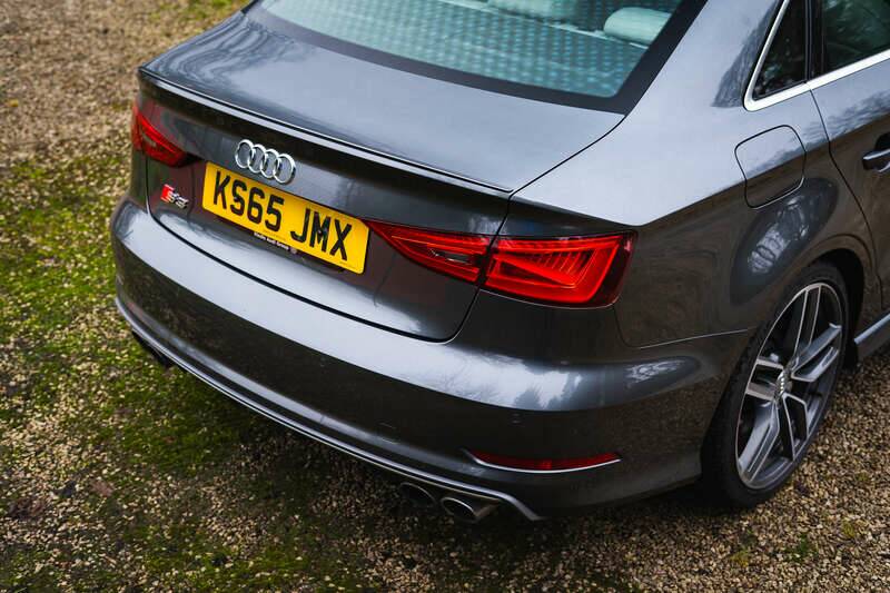 Immagine 17/29 di Audi S3 (2016)