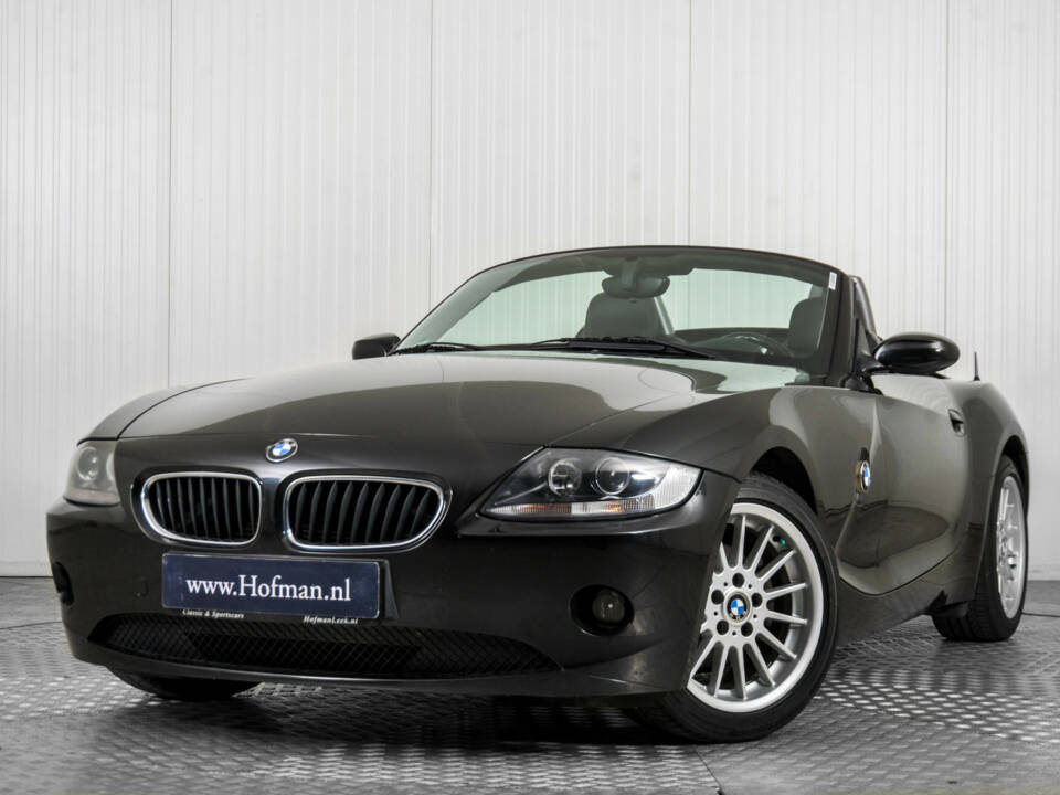 Imagen 3/50 de BMW Z4 2.2i (2005)