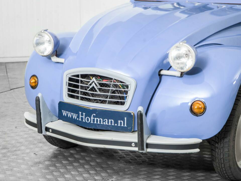 Image 18/50 of Citroën 2 CV 6 (1985)