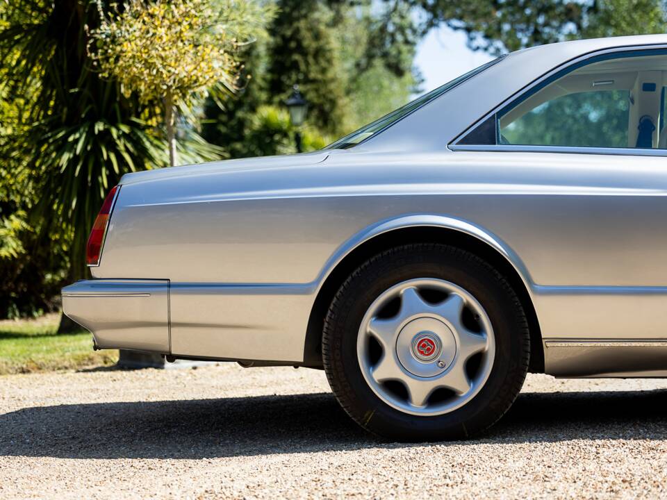 Image 31/50 of Bentley Continental R (1997)