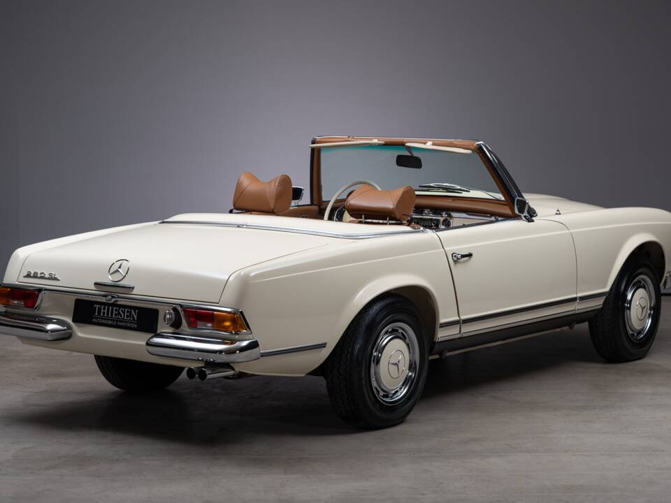 Image 14/41 of Mercedes-Benz 280 SL (1969)