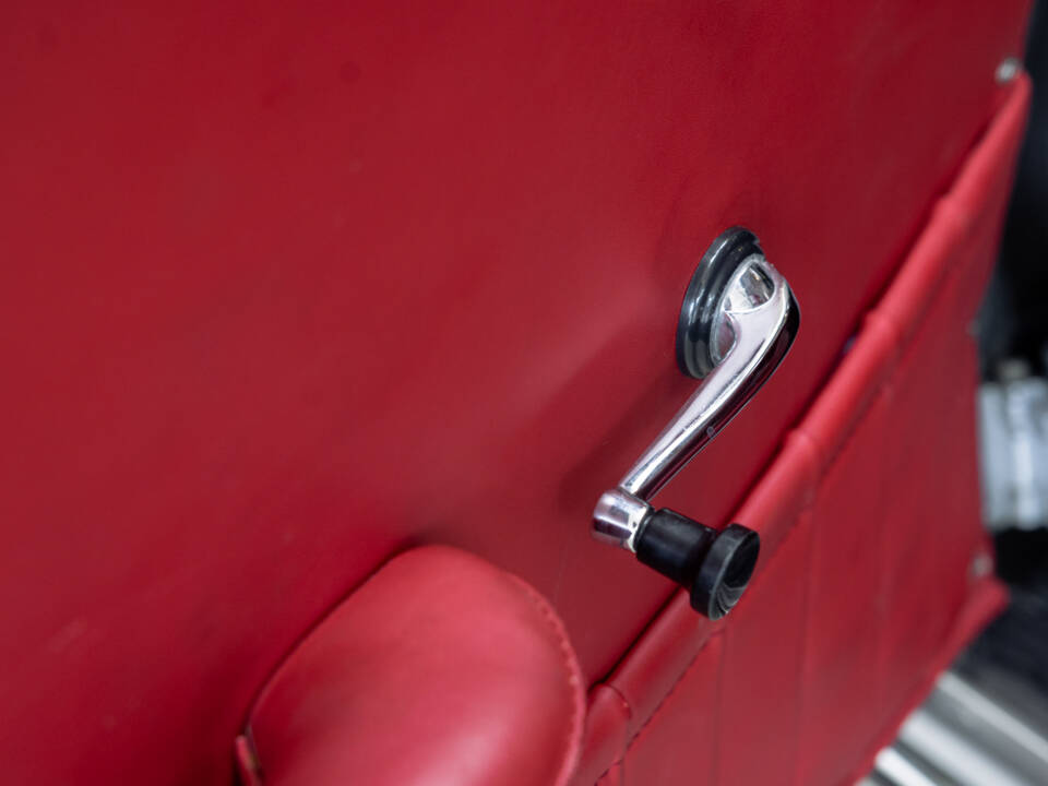 Image 8/41 of Porsche 356 C 1600 SC (1963)