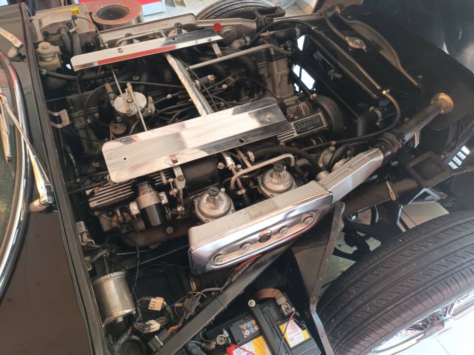 Imagen 11/15 de Jaguar E-Type V12 (1973)