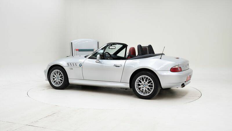 Bild 5/15 von BMW Z3 2.2i (2001)