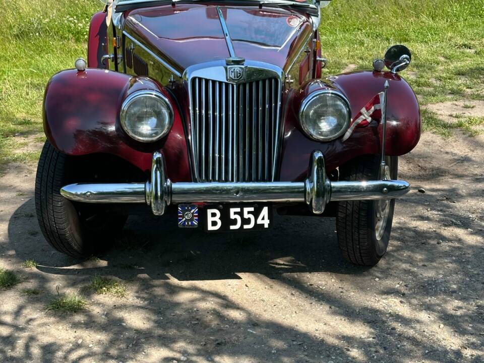 Image 2/8 of MG TF (1954)