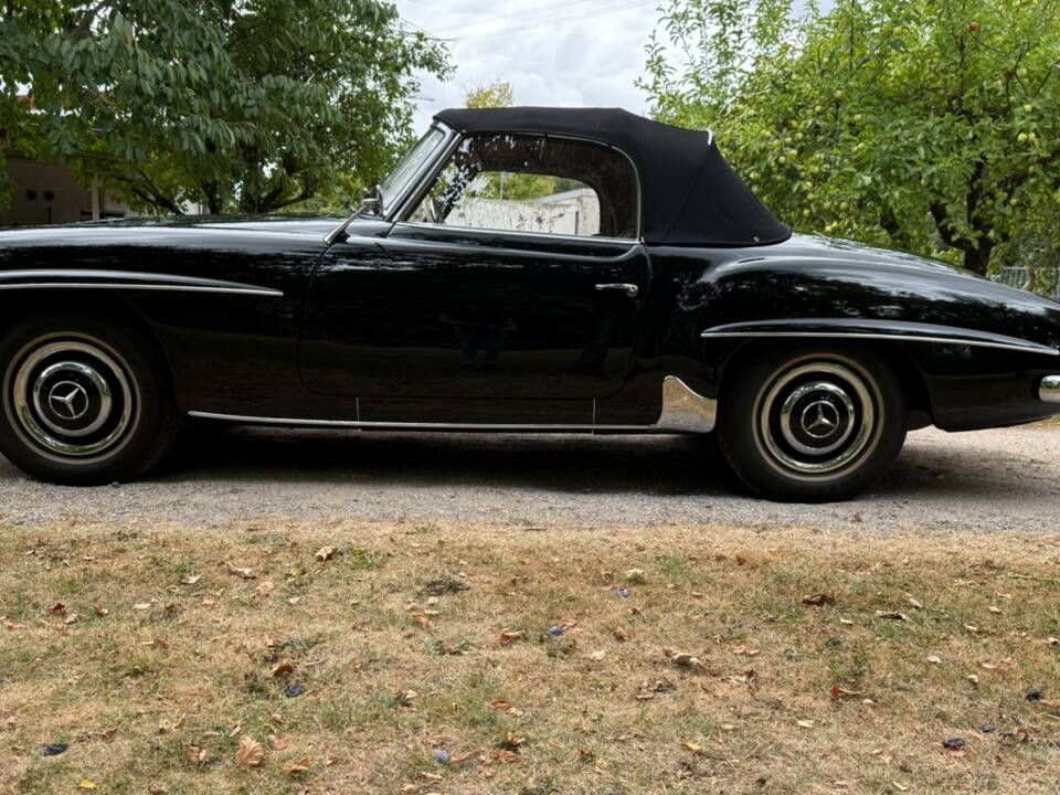 Image 8/23 of Mercedes-Benz 190 SL (1959)